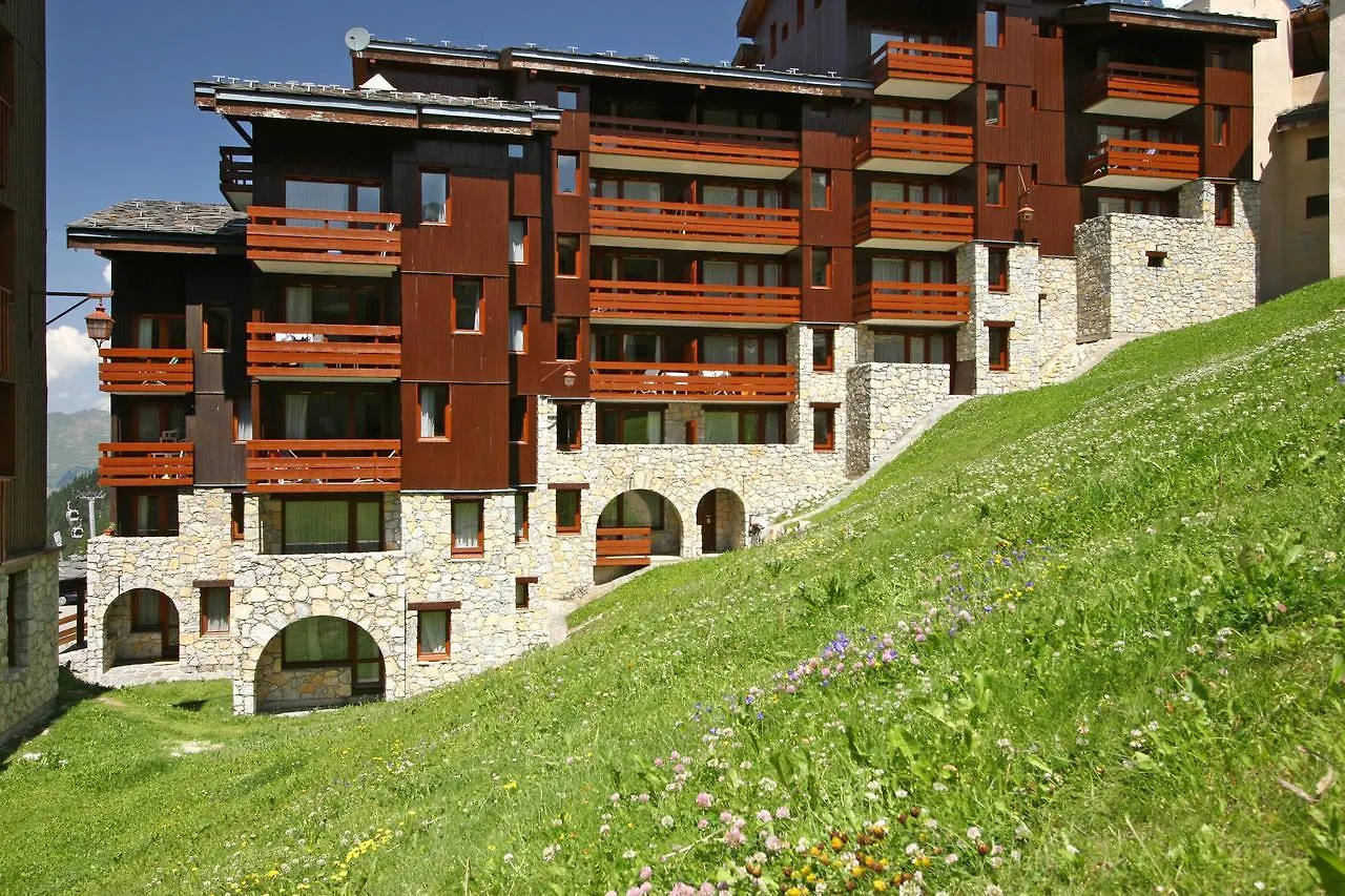 Residence Pierre & Vacances Emeraude La Plagne 2*,  France